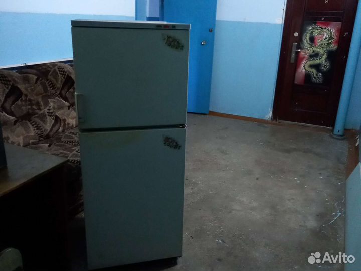 Холодильник бу