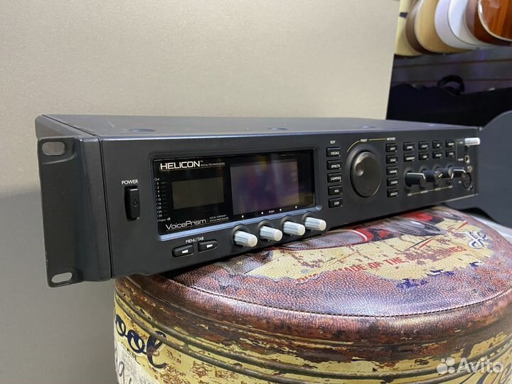 Вокальный процессор TC Helicon VoicePrism