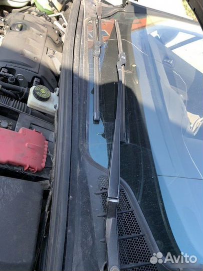 Поводки дворников Peugeot 308