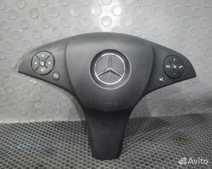 Mercedes W204 Подушка безопасности в рулевое колес