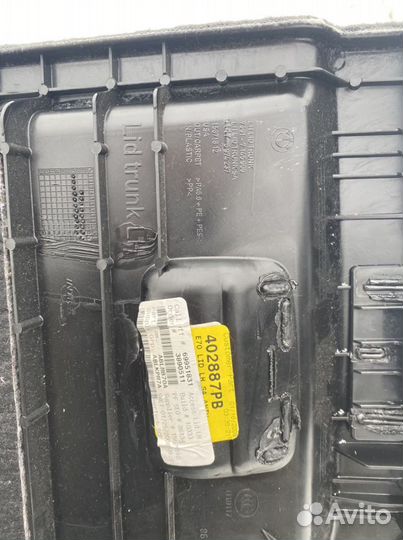 Обшивка багажного отделения бмв Х5 Е70