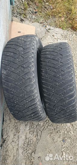 Goodyear ultragrip ice arctic 215/60 R16