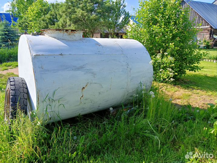 Емкость 2 куба