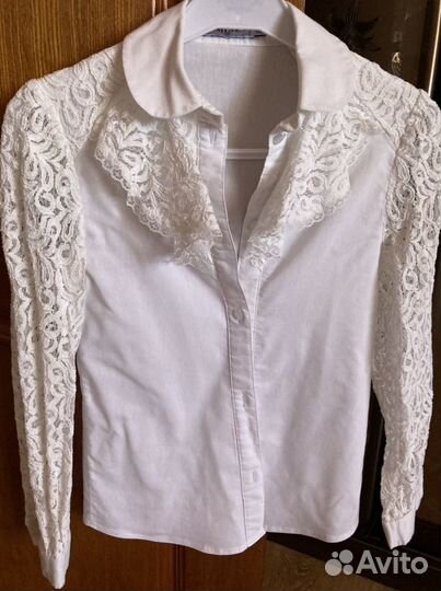 Блузка на девочку, школьные, б/у, состояние- идеал