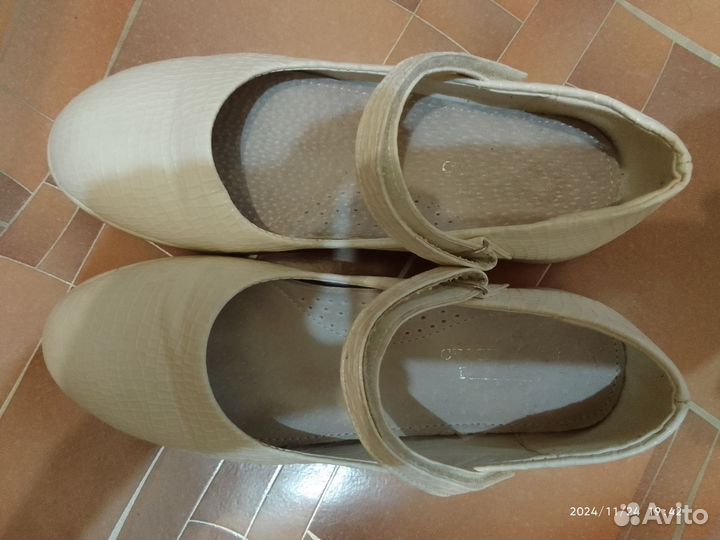 Туфли на девочку р 35