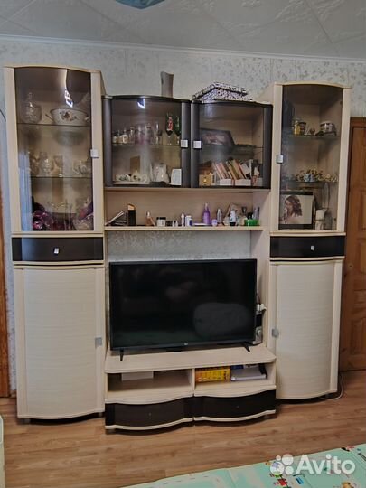 Стенка горка в гостиную