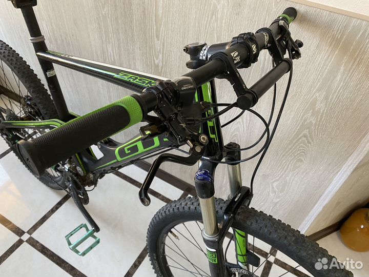 Велосипед GT zaskar 29 карбон