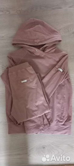 Костюм спортивный