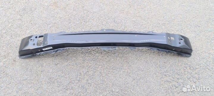 Усилитель бампера передний Renault Logan II