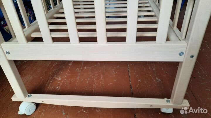 Кроватка детская с матрасом