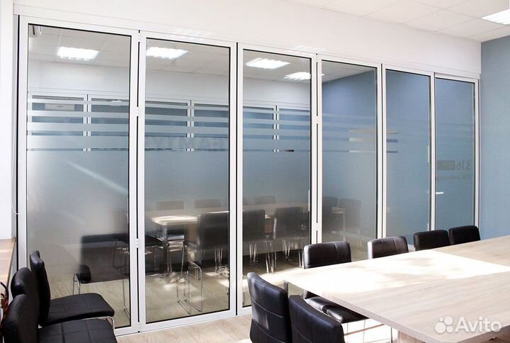 Стеклянные перегородки в дизайне