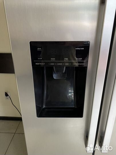 Холодильник Gorenje NRS9182VXB1