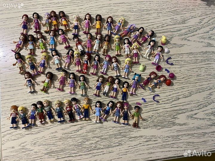 Коллекция lego Friends 29 наборов на игровом поле