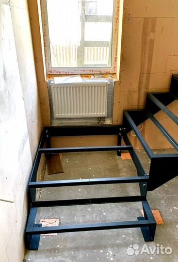 Лестница винтовая с монтажем