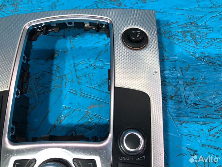 Блок управления мультимедия Audi Q7