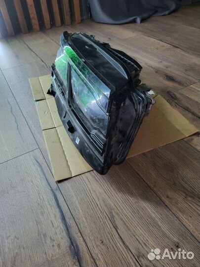 Фара правая на volkswagen touareg 3 R line