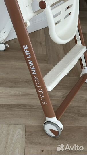 Стульчик для кормления happy baby