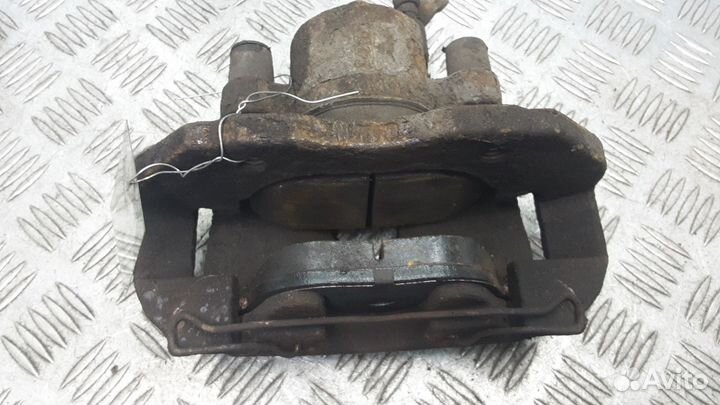 Суппорт передний правый Ford Focus 2 2008 1682875