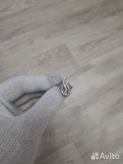 Серебряное кольцо
