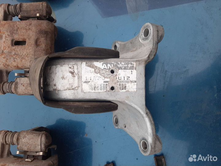 Запчасти на нисан Максима а 33