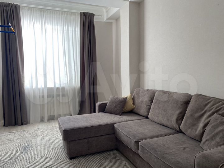 2-к. квартира, 71 м², 3/7 эт.