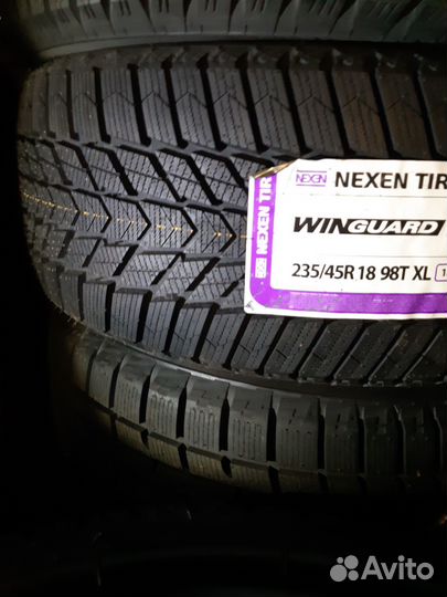 Nexen Winguard Ice Plus 235/45 R18