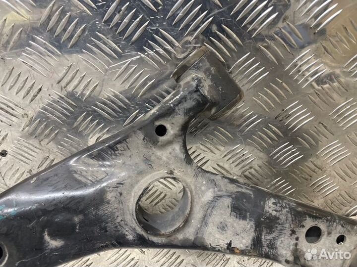 Рычаг подвески передний левый Toyota C-Hr