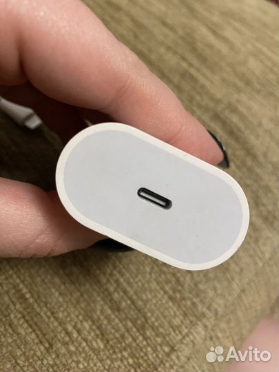Зарядка на iPhone 20w