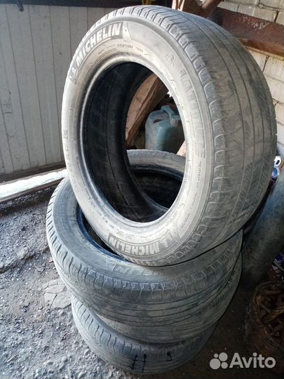 Michelin Latitude Tour HP 235/55 R17 99V