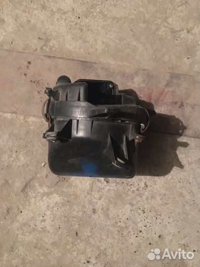 Корпус воздушного фильтра на Тойоту