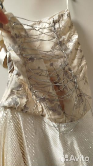 Платье праздничное на 8-9 лет