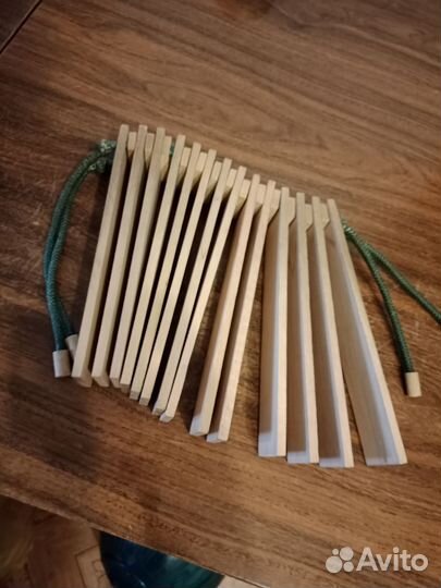 Музыкальный инструмент трещетки