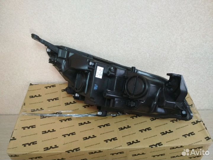 Фара левая Opel Astra j