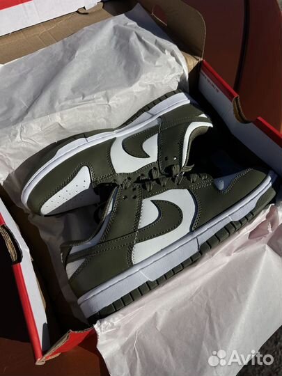 Nike Dunk Low Medium Olive