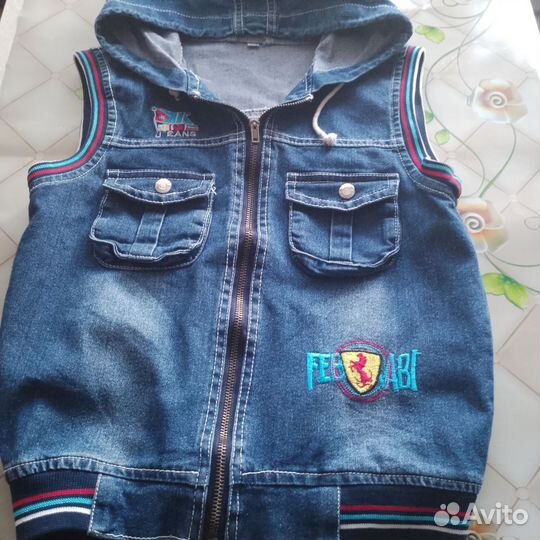 Желет джинсовый