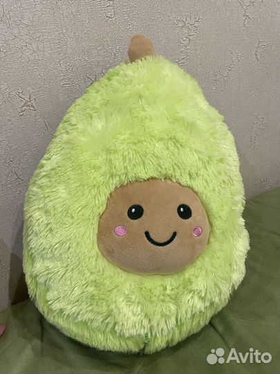 Большая мягкая игрушка авокадо