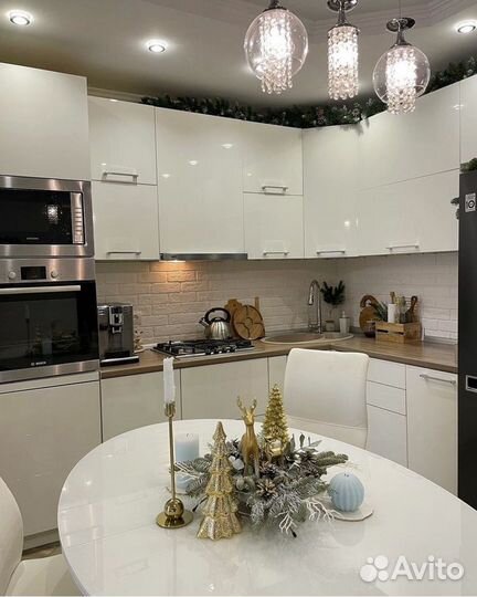 Люстра новая