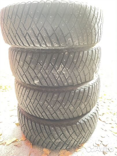 Goodyear Ultragrip Ice Arctic 205/60 R16 96T