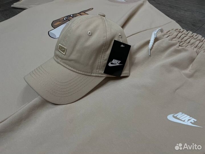 Спортивный комплект nike