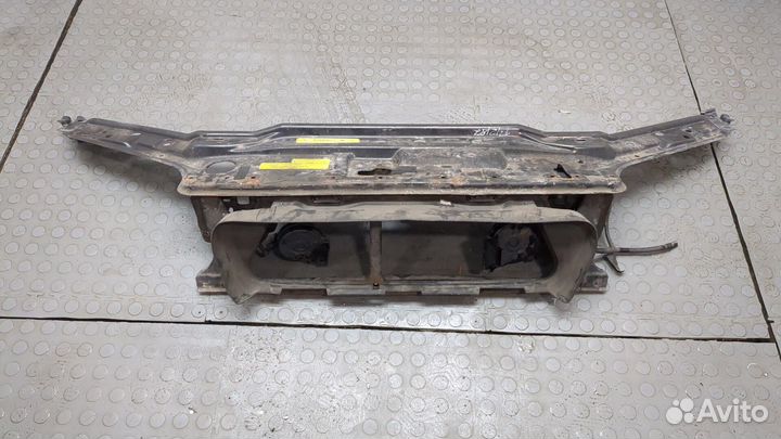 Рамка капота Volvo S60, 2005