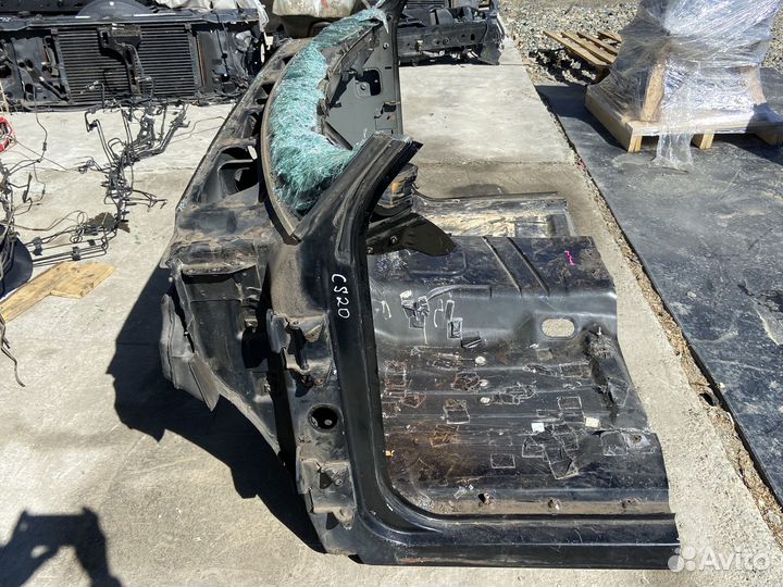 Передняя часть кузова Chevrolet Suburban GMT400