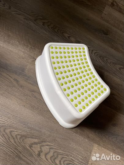 Сидушка на унитаз, подставка для ног и горшок