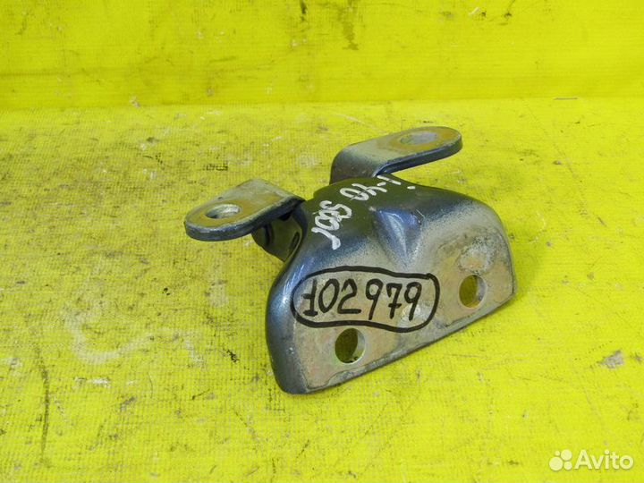 Петля двери Hyundai i40 12г 102979