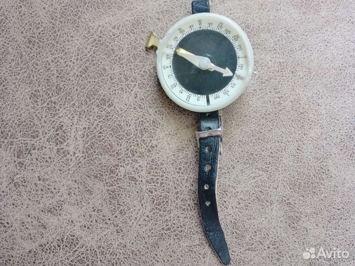 Наручный компас СССР