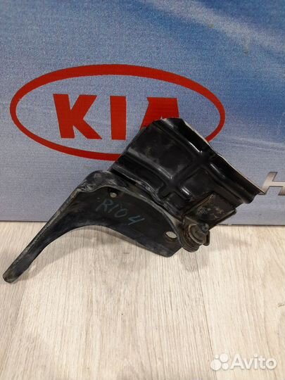 Кронштейн крепление навесного оборудования площадк