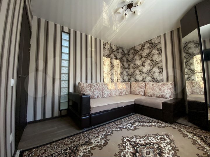 2-к. квартира, 50 м², 1/10 эт.