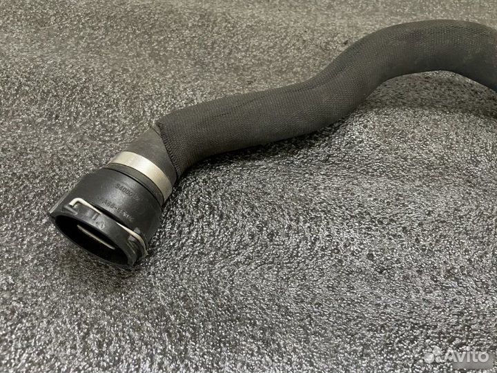 Патрубок радиатора Audi A4 B8 2.0 tfsi multitronic