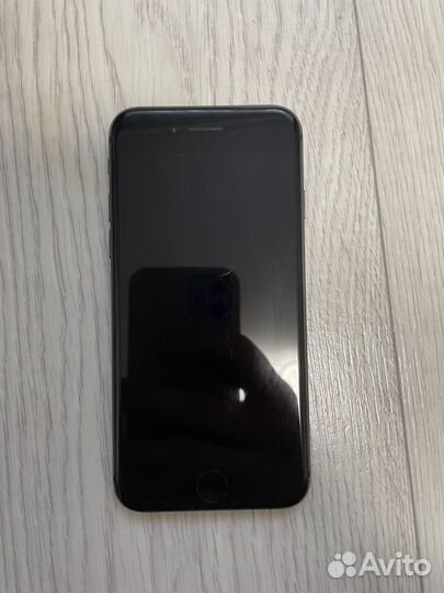 iPhone 8, 128 ГБ