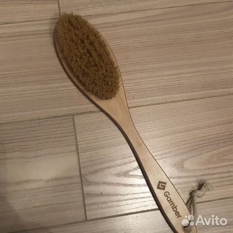 Массажная щетка для сухого массажа