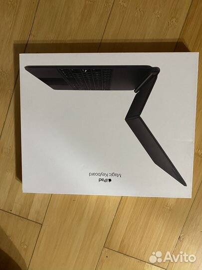 Коробки от аксеcсуаров Apple